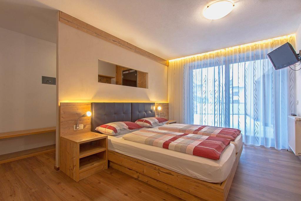 Residence Araldina San Cassiano  Room photo